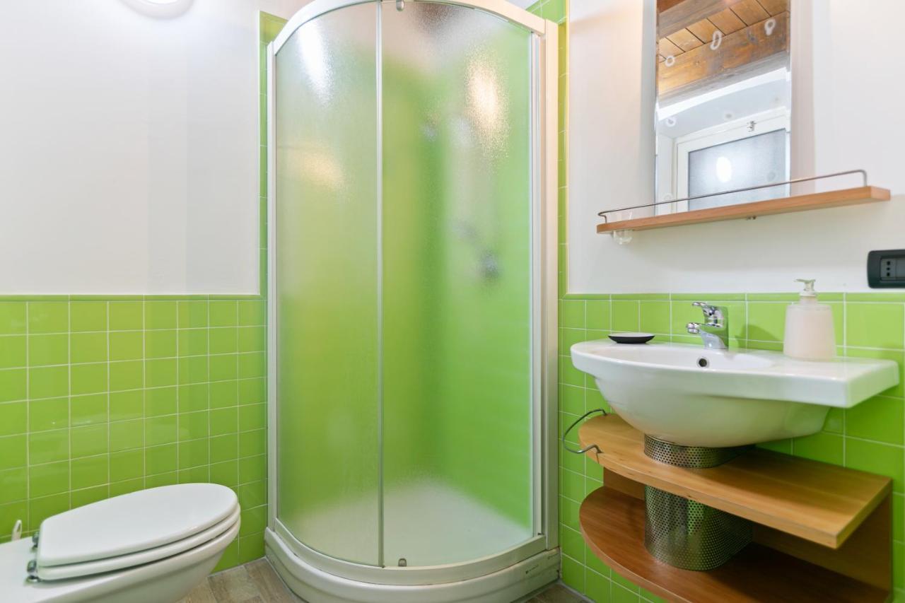 Apartamento Vittorio Emanuele & Via Roma Colorful